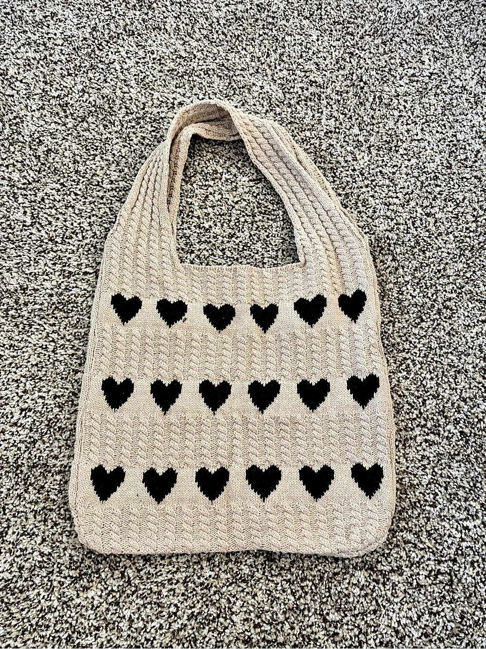 Knit Heart Tote in Cream & Black
